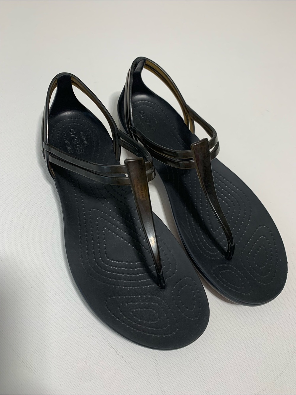 CROCS ISABELLA T-Strap Women’s Size 8 Slip On Jelly Thong Sandals in Black